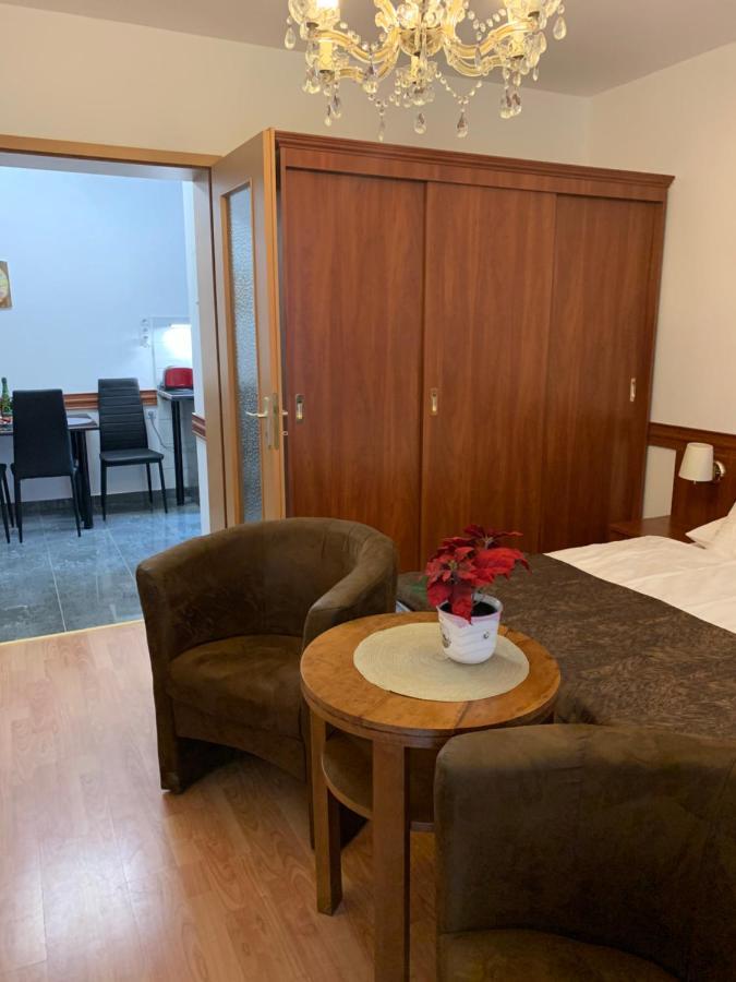 Hévíz Konig Apartman מראה חיצוני תמונה